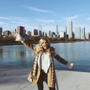 Meet your Posher, Kayla